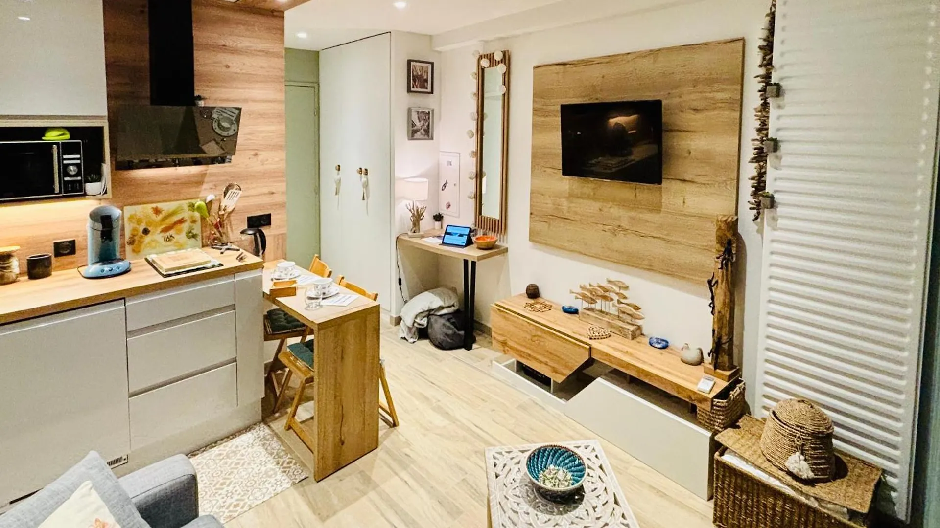 Bellissime Studio Tout Confort Vue Sur La Marina Et La Piscine Mandelieu-la-Napoule France